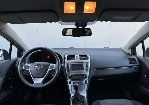 Toyota Avensis cena 46800 przebieg: 213000, rok produkcji 2015 z Piotrków Kujawski małe 352